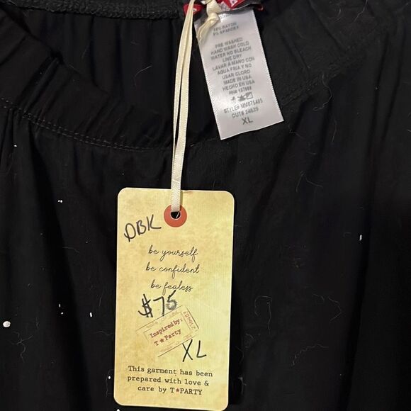 Black and white floral hand blocked wide legged pants - Picture 3 of 4